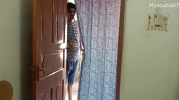 Опыт секса с матерью и индийским мужчиной история одинокого парня